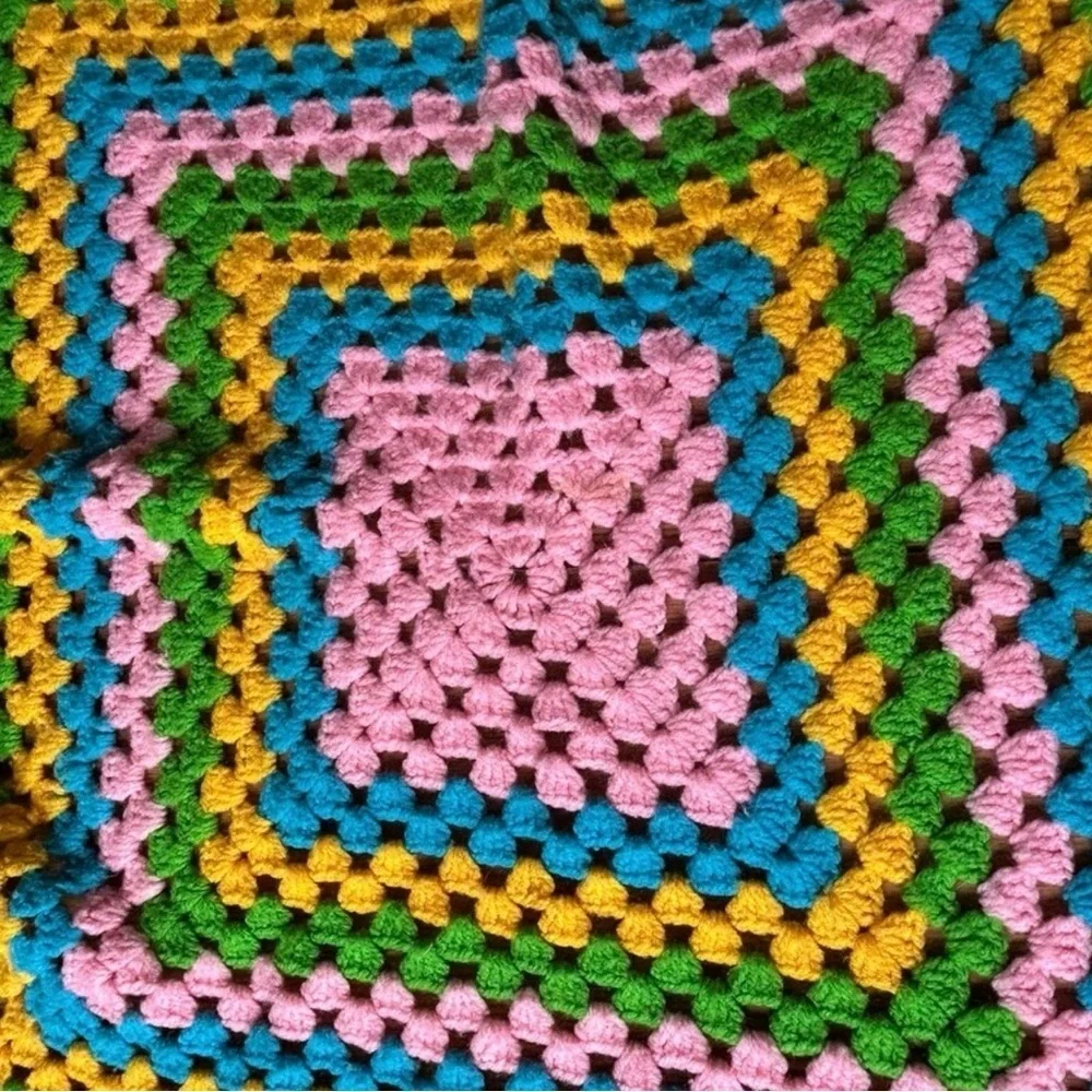 Vintage Crochet Granny Square Afghan Blanket Throw Pastel Colored Quilt